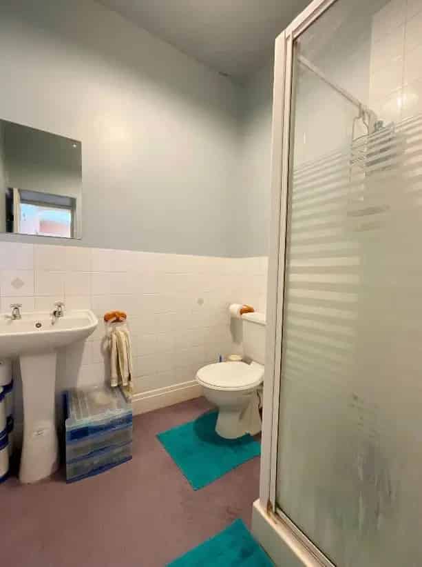 6 Bed Family House For Sale Spacious Accommodation Mature Gardens