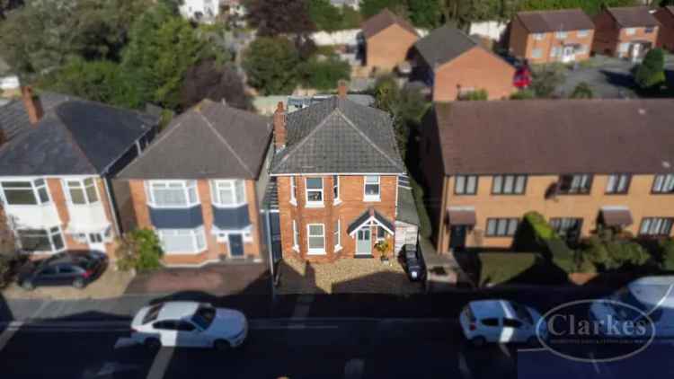 3 Bedroom Detached House for Sale Near Charminster