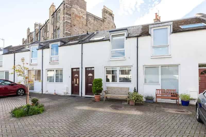 1 Bedroom Mews House for Sale in Edinburgh
