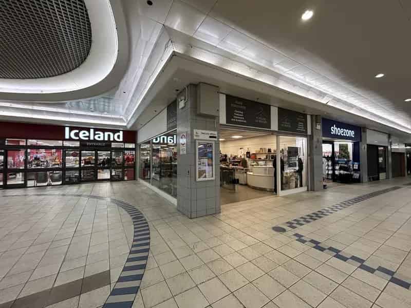 Retail Unit For Lease in Dagenham Heathway Shopping Centre