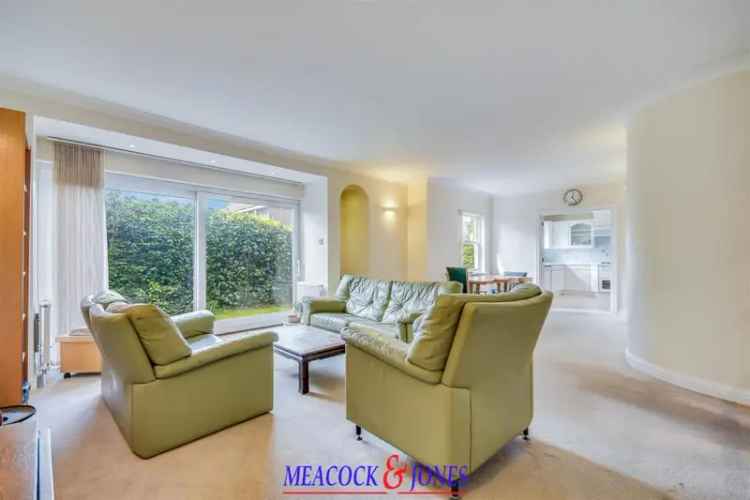 2 Bedroom Apartment for Sale in Shenfield