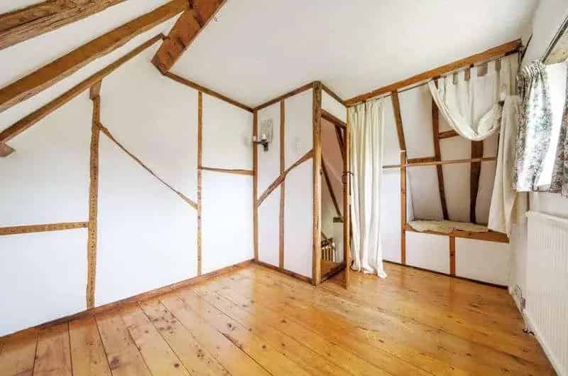 2 Bed Grade II Listed Cottage Thatched Roof Exposed Beams Large Garden