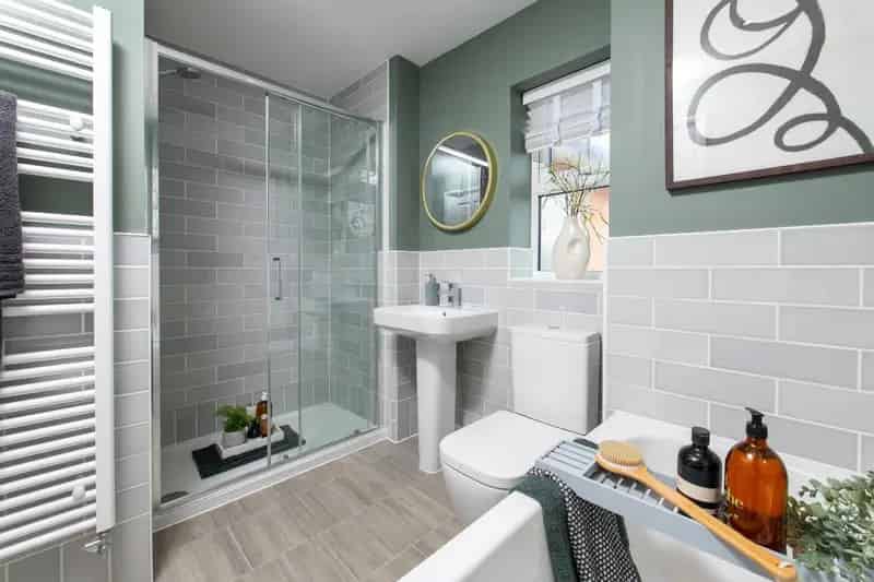 4 Bed House for Sale Family Home Open Plan Kitchen Garden Office En Suite