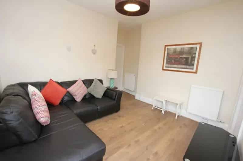 1 Bedroom Apartment to Rent Shawlands East Kilbride