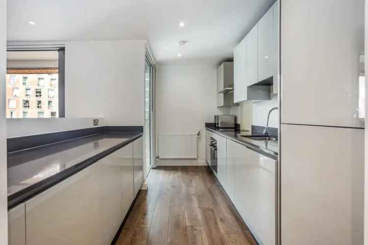 3 Bedroom Flat for Sale in Canary Wharf