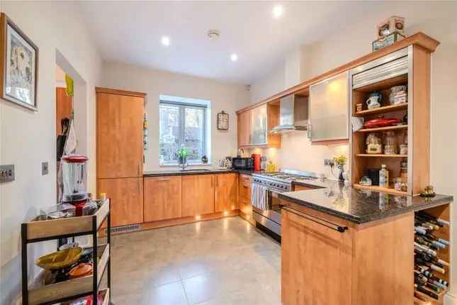 4-Bedroom Townhouse for Sale in Clifton Bristol