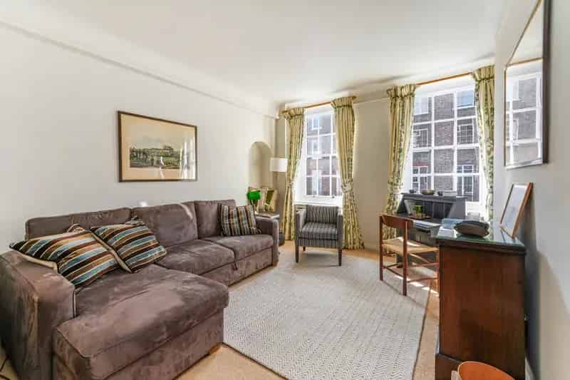 1 Bedroom Flat for Sale in Chelsea, London