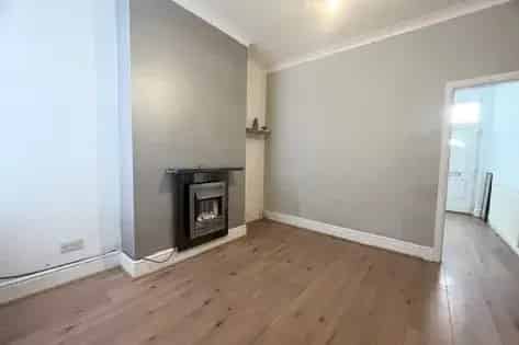 3 rooms house of 151 m² in Birmingham