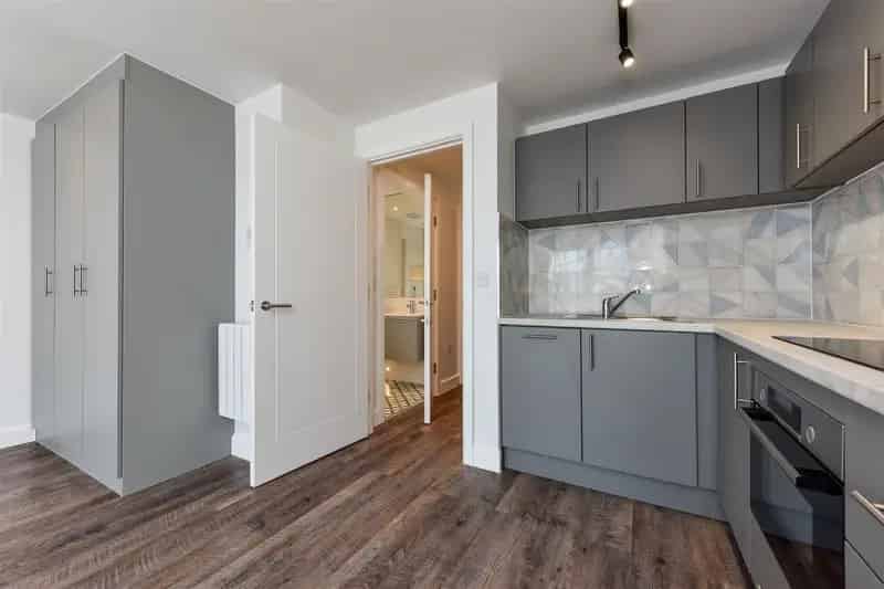1 Bedroom Studio Apartment Portsmouth City Centre