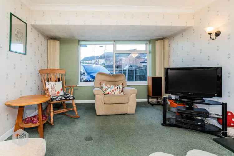 6 Bedroom Detached House for Sale in Heaton