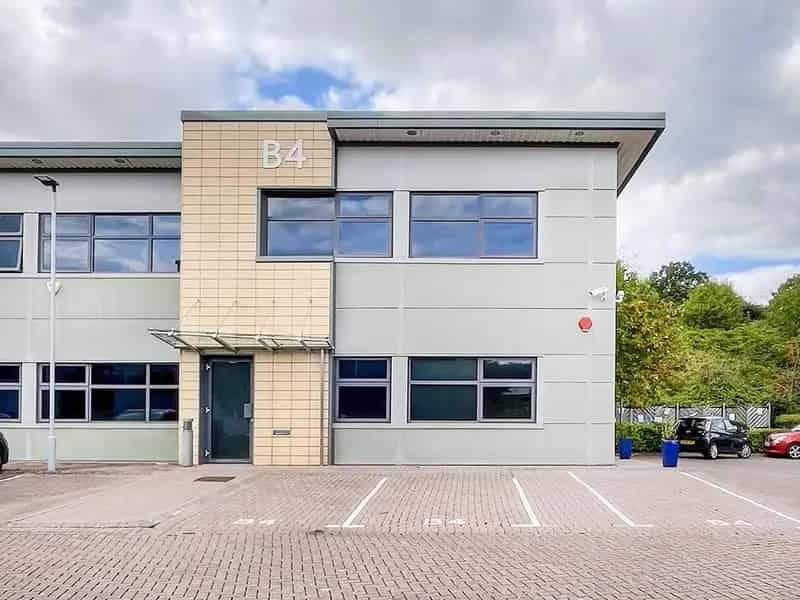 Refurbished Farnham Offices Near A31 Bypass
