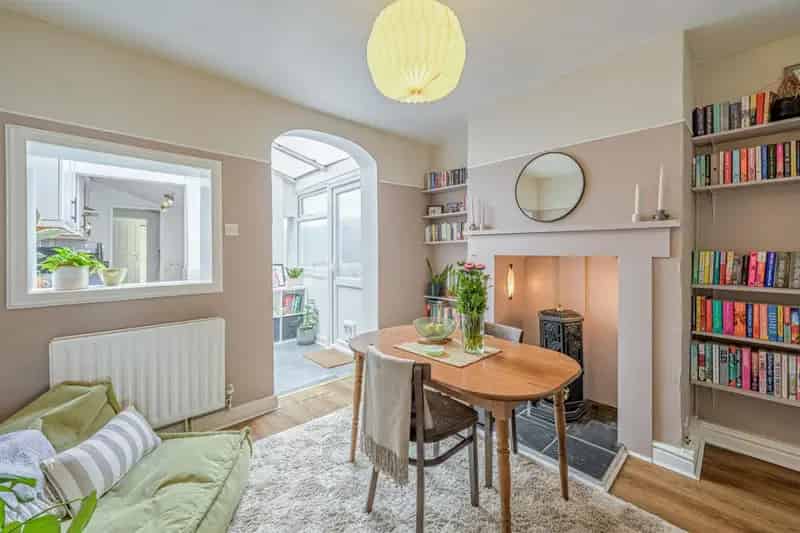 2 bedroom House
 For Sale