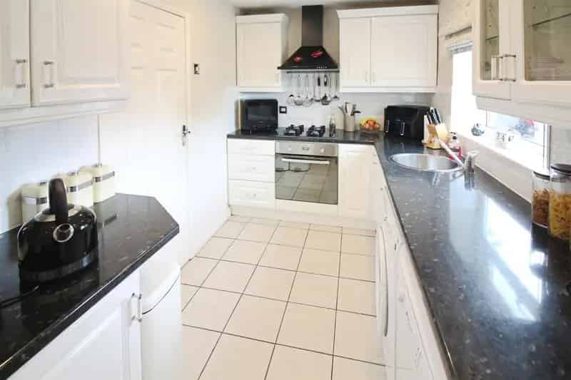 2 Bedroom Semi Detached House to Rent