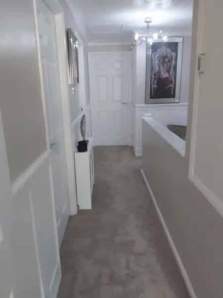 3 Bed Semi Detached House Double Driveway Large Garden Surrey