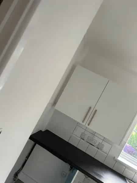 2 Bedroom House Near Shops and Schools