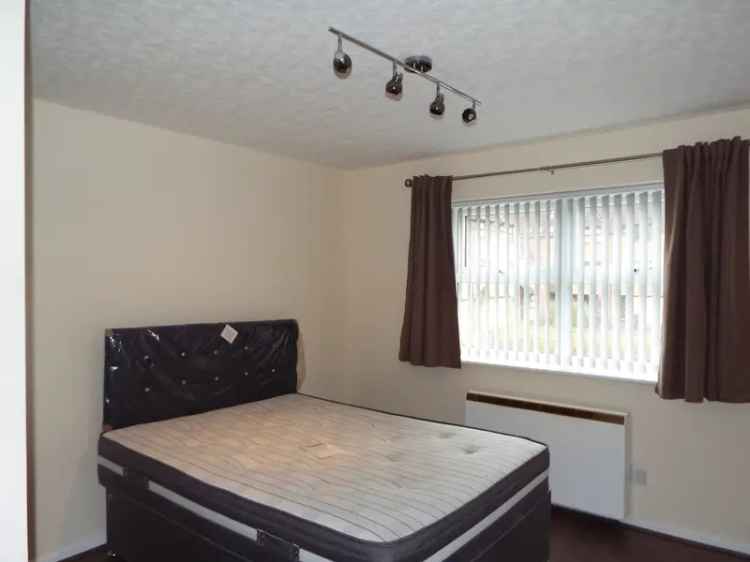 Two Bedroom House with Garage Ferndale Mews Coleshill