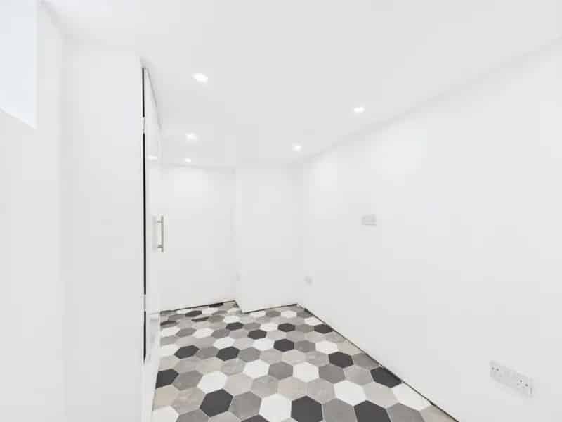 2 Bedroom House To Let in Idle Village
