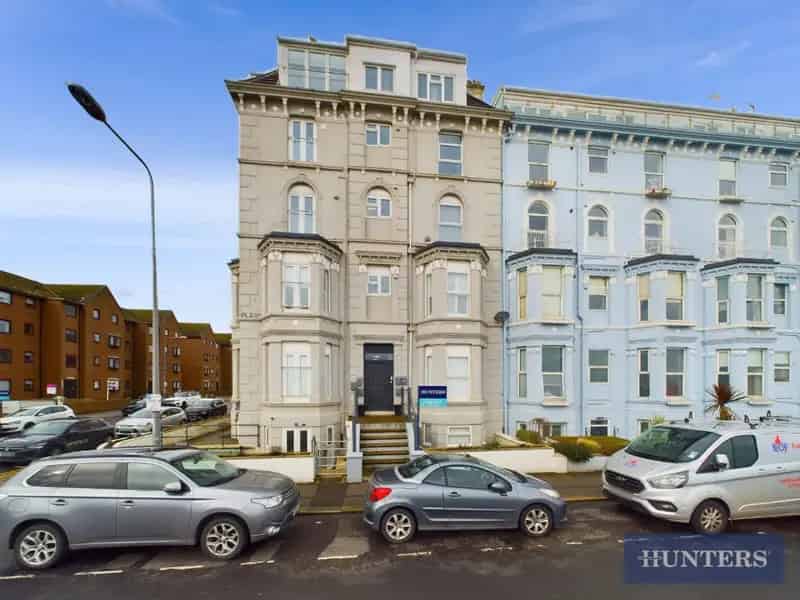 2 Bedroom Flat Breathtaking Sea Views Modern Kitchen En Suite