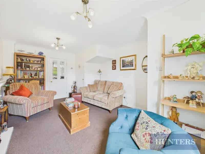 2 Bedroom House For Sale in Scarborough