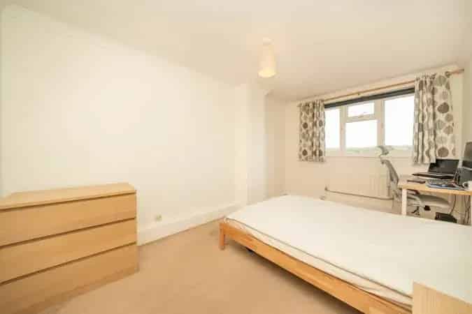 1 Room Flat Kingston London Houseshare All Bills Included