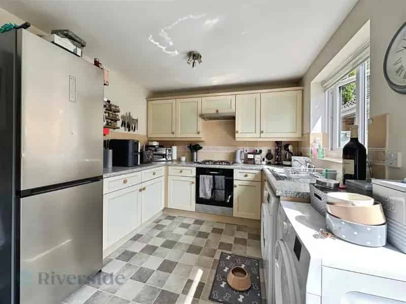 3 Bed Detached House For Sale