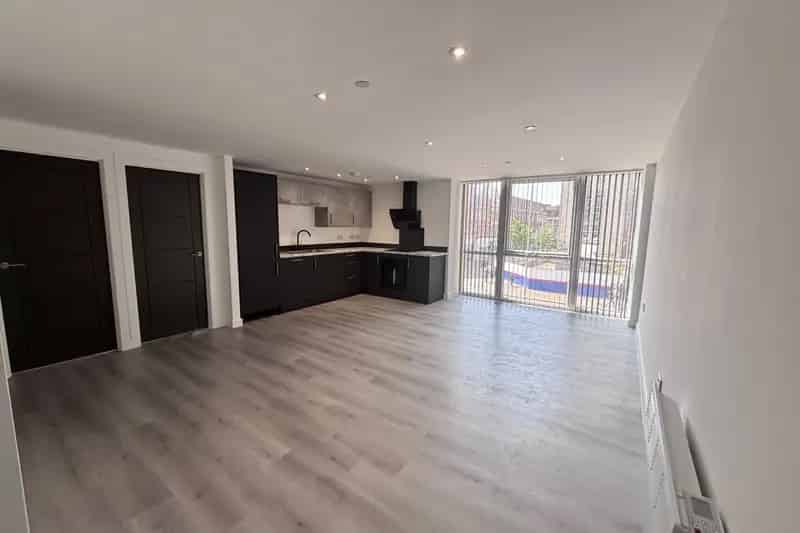 Brand New 2 Bed City Centre Apartment Hull