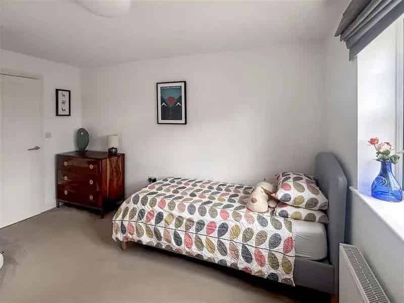 3 Bed House for Sale - Centrally Located, Recently Decorated
