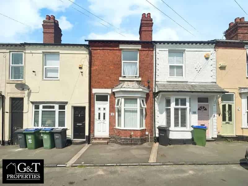 2 Bedroom Terraced House For Sale No Onward Chain
