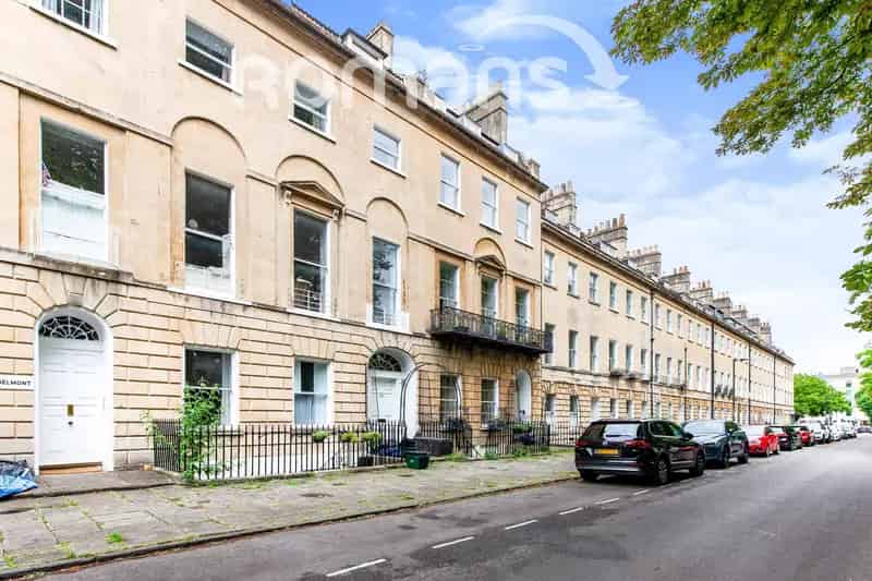 2 Bedroom Flat To Rent End of September