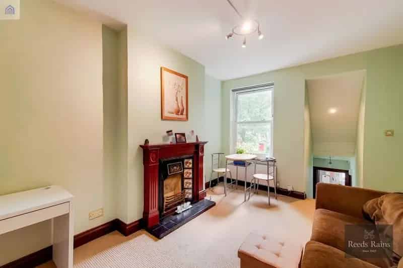 2 Bedroom Flat to Rent Near Lambeth North Tube Station