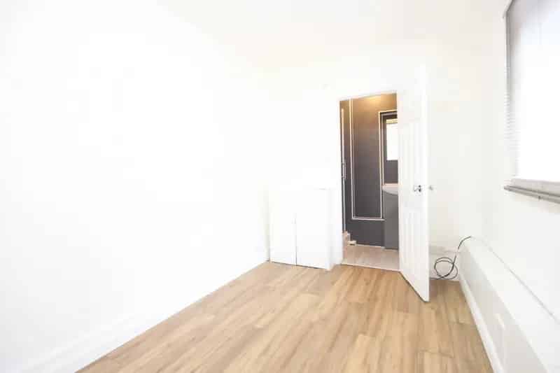 1 Bedroom Flat To Rent Available 17062025