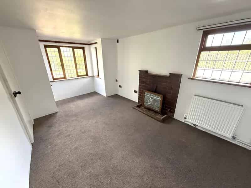 3 Bedroom Cottage House to Rent Auction