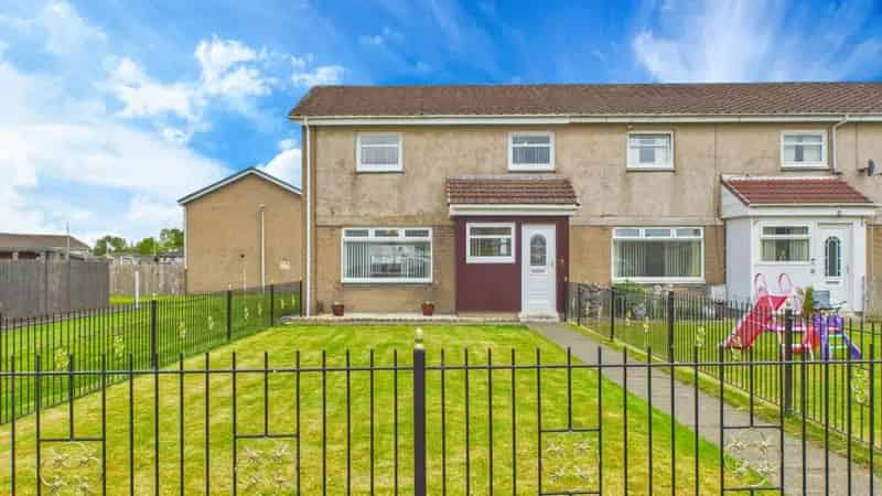 3 Bedroom End Terrace House for Rent Blantyre
