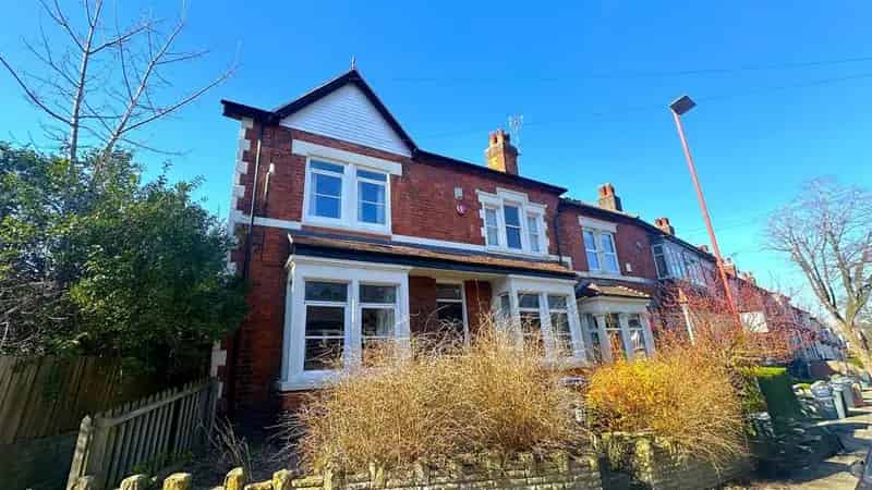 3 Bedroom End of Terrace House for Sale - Quirky Character Home