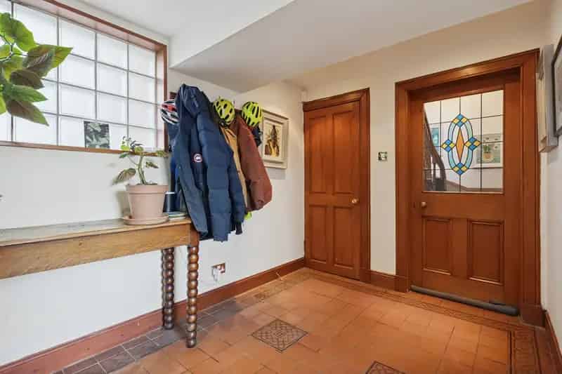 3 Bed Broomhill Upper Conversion with EV Charging and Private Terrace