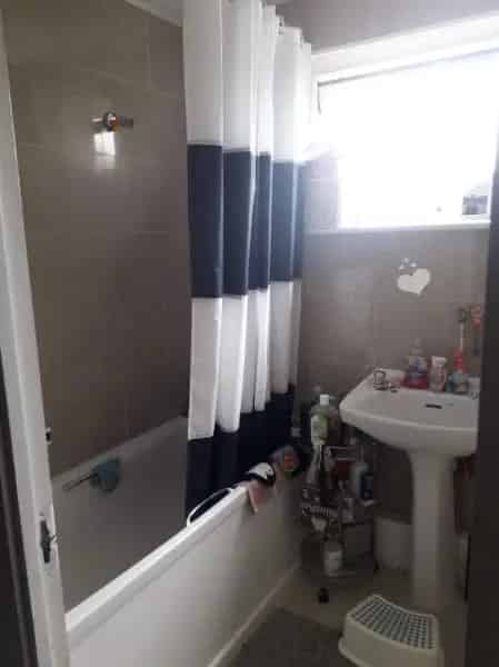 2 Bed House Well Maintained