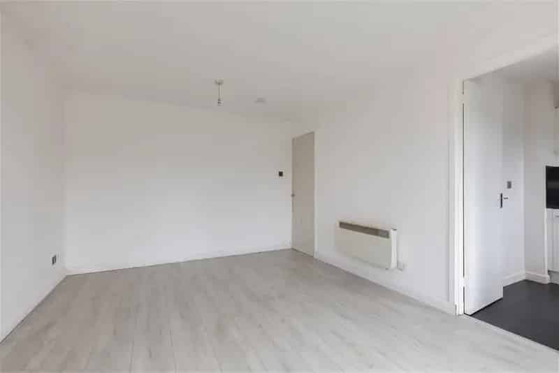 1 Bed Flat South Queensferry First Time Buyer Investment