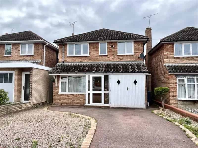 3 Bedroom Detached House for Sale