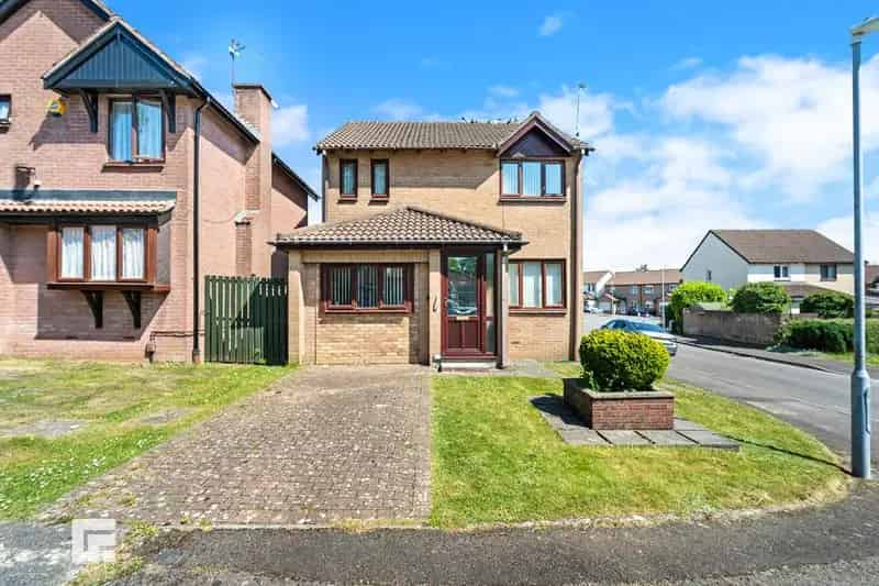 3 bedroom detached house for sale