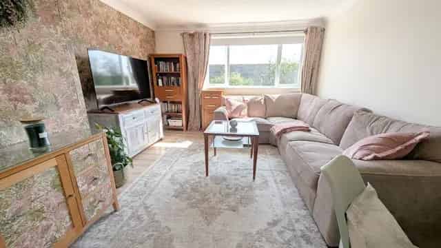 2 Bedroom Flat for Sale in Cumbernauld Village