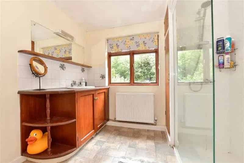 2 Bed House for Sale Stunning Solent Views