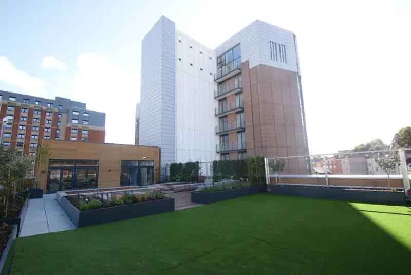Modern One Bedroom Apartment City Centre
