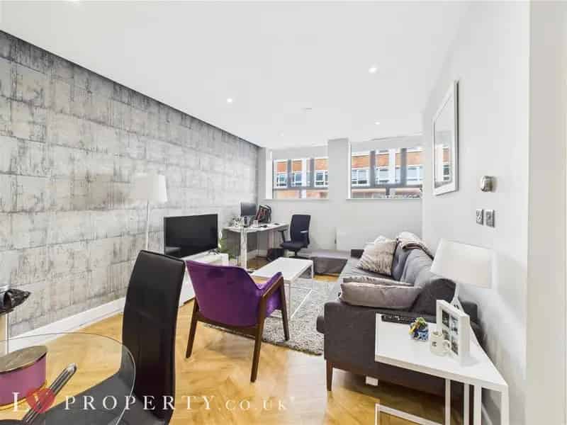 Modern 1-Bedroom Apartment Birmingham City Centre