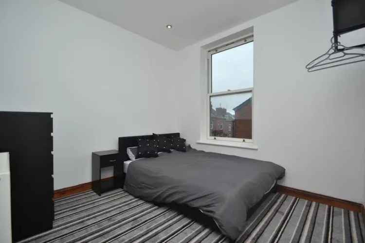 Large Double Room All Bills Included Chapel Allerton