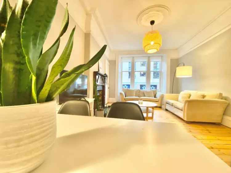 1 Bedroom Flat to Rent - Refurbished Tenement Property
