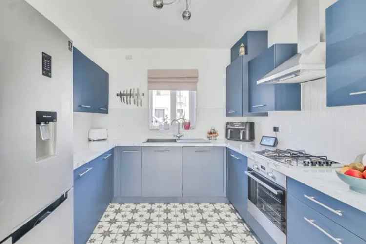 3 Bed Semi-Detached Home in Saltram Meadow