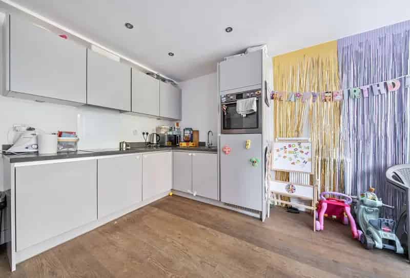 2 Bedroom Apartment for Sale in Orpington