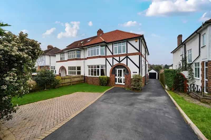 4 Bedroom Semi-Detached House for Sale