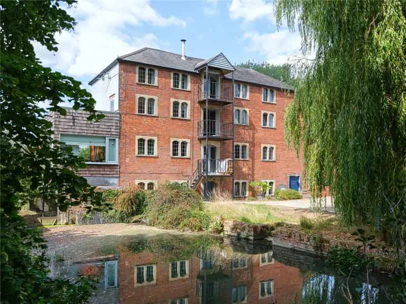 Detached House for sale with 5 bedrooms, Mill Road, Worton
