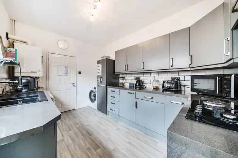 2 Bedroom Terraced House to Rent Glencoe Road Fratton